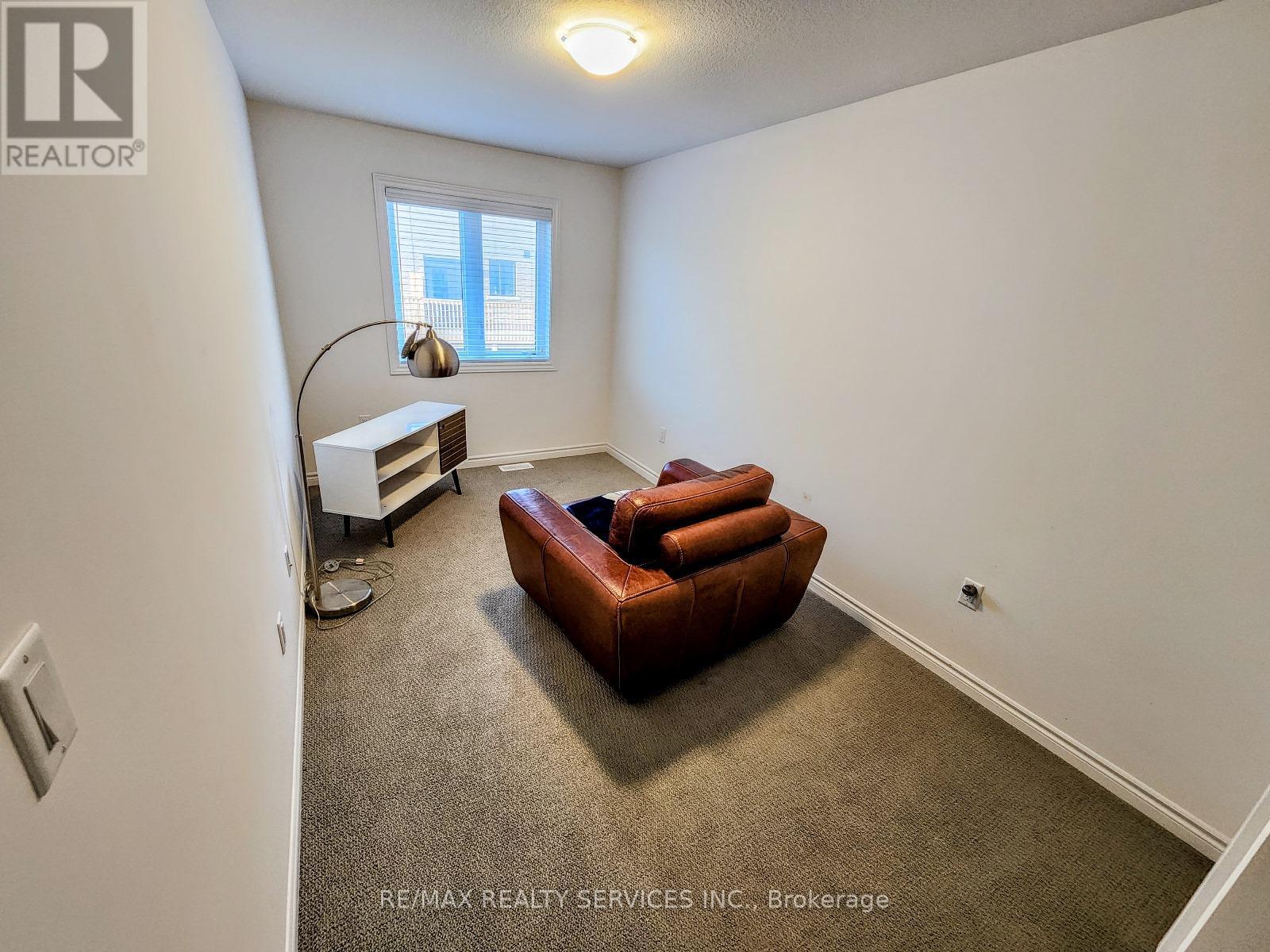 76 JUNE CALLWOOD WAY - 23