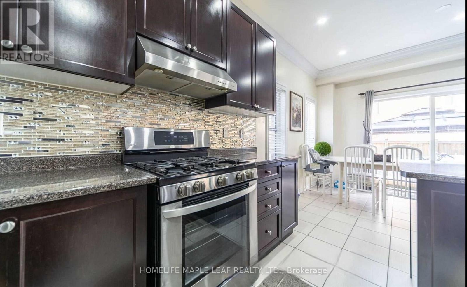 602 HAMMOND STREET - 10