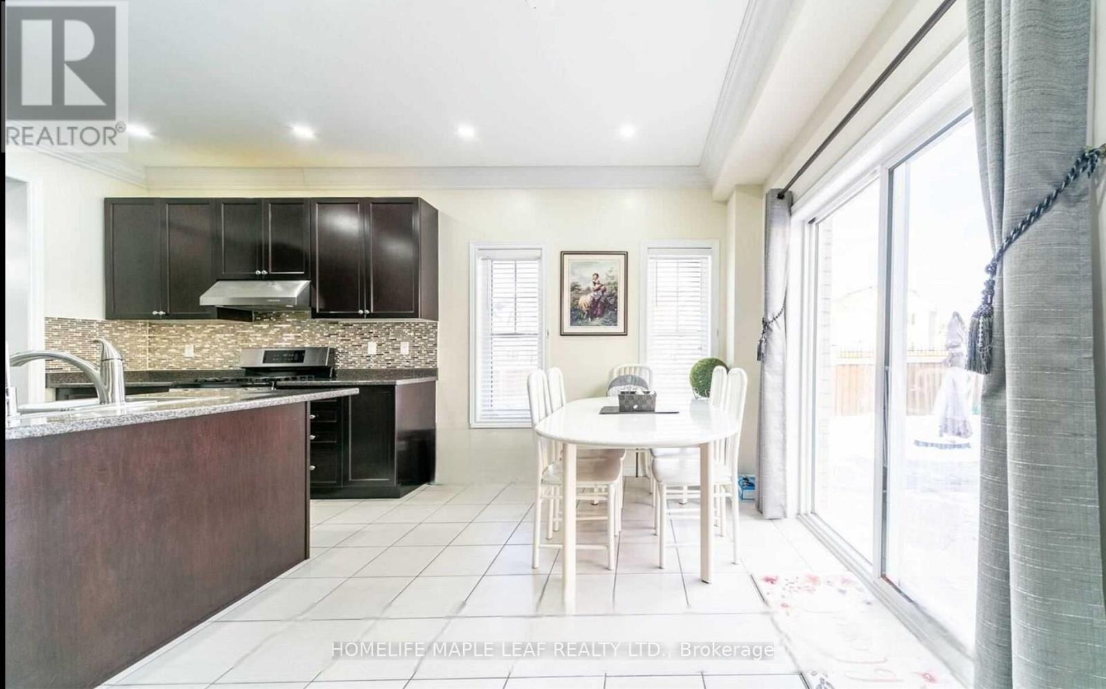 602 HAMMOND STREET - 11