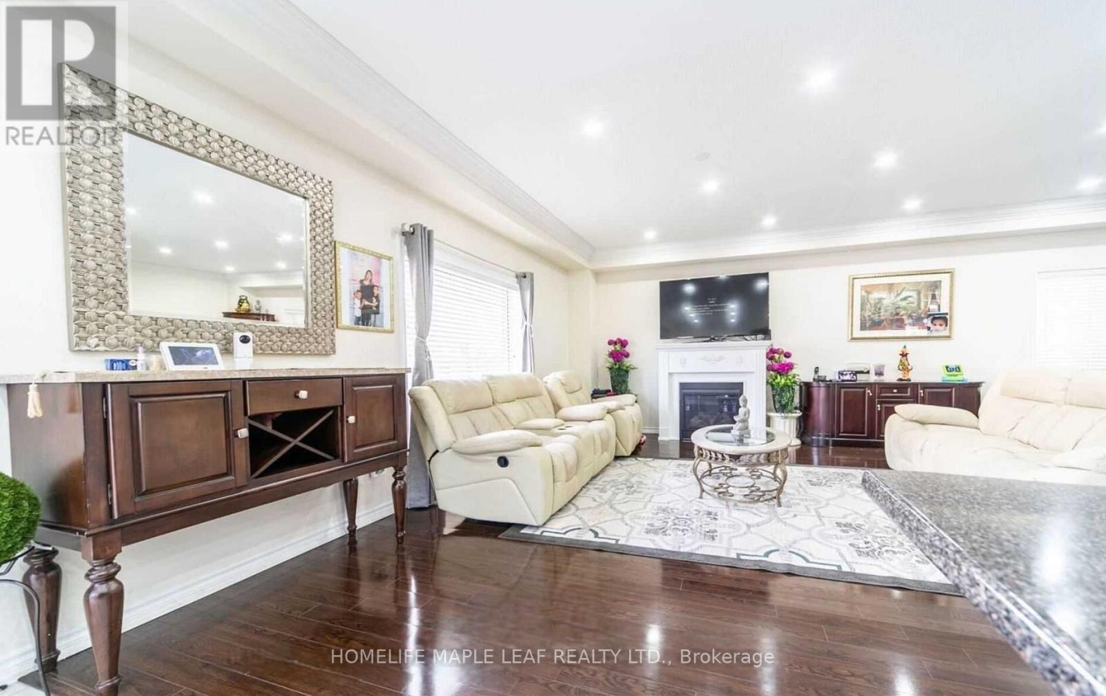 602 HAMMOND STREET - 12