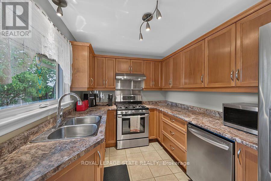 2856 SOUTH GRIMSBY RD 8 - 10