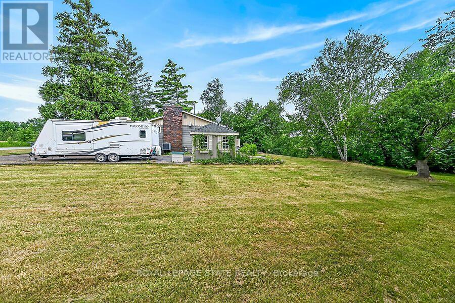 2856 SOUTH GRIMSBY RD 8 - 21