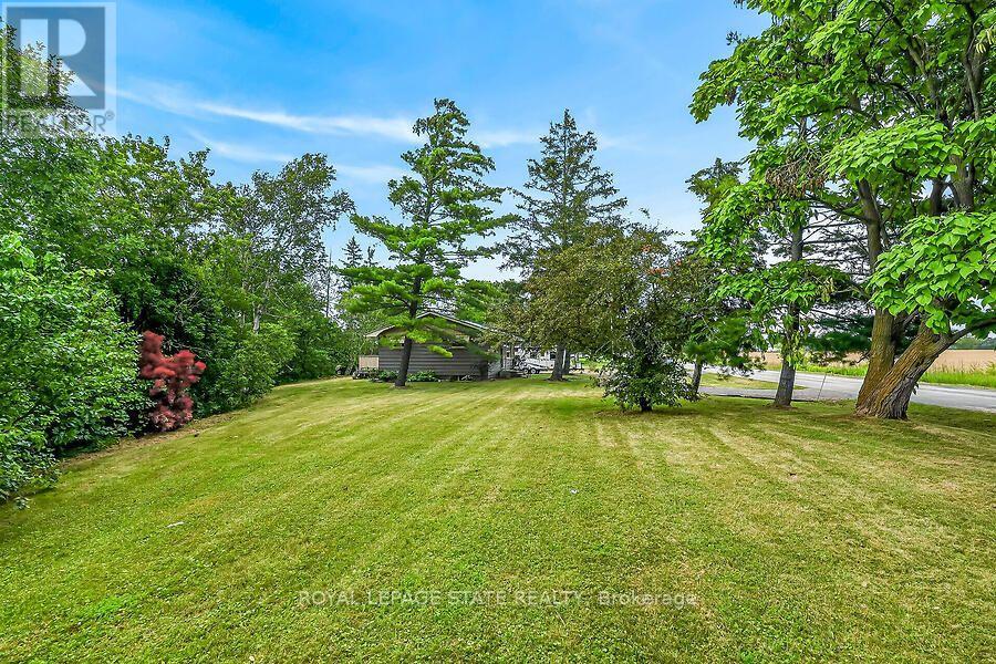 2856 SOUTH GRIMSBY RD 8 - 32