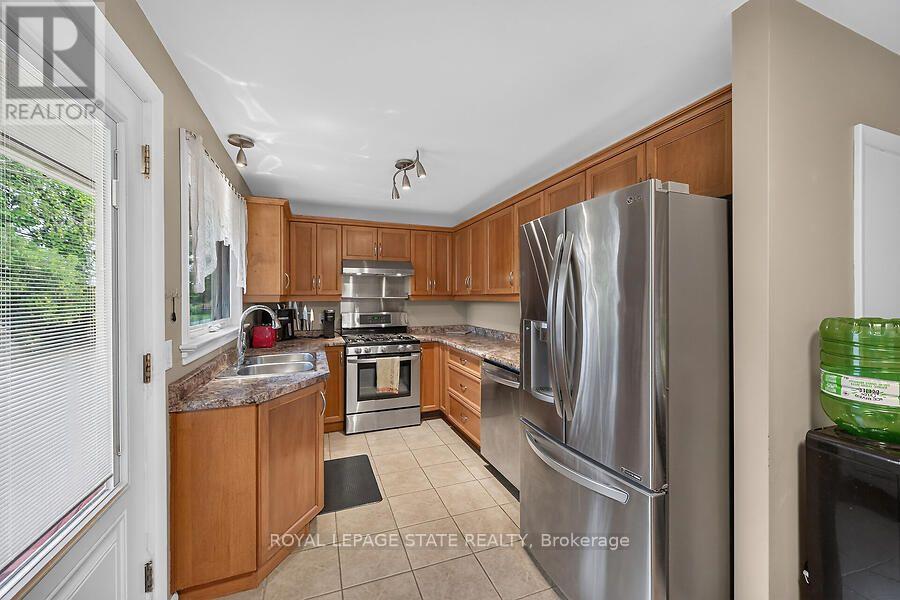 2856 SOUTH GRIMSBY RD 8 - 9