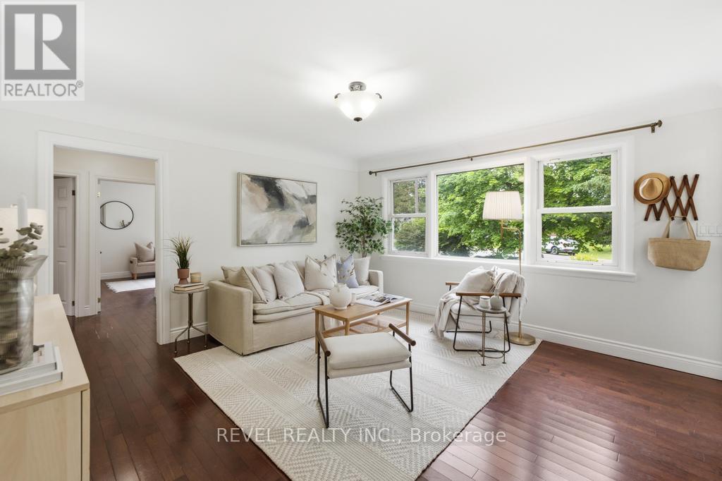 16 CARRINGTON COURT - 5