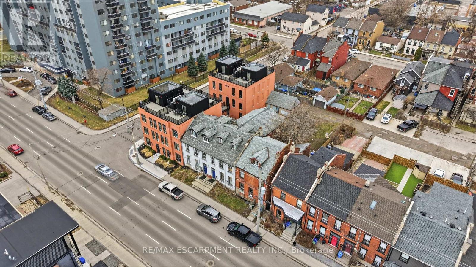 133-135 WELLINGTON STREET - 13