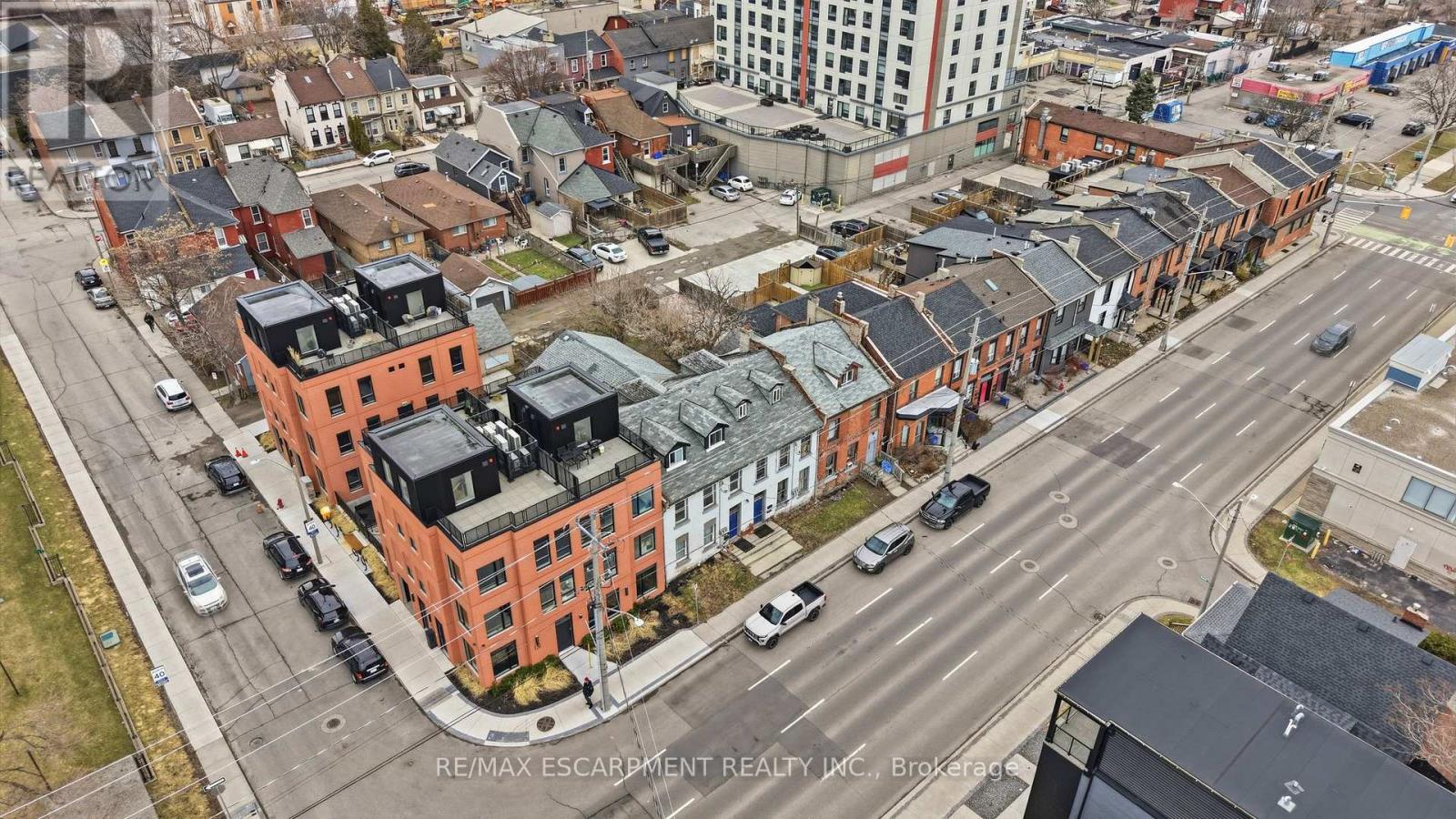 133-135 WELLINGTON STREET - 14