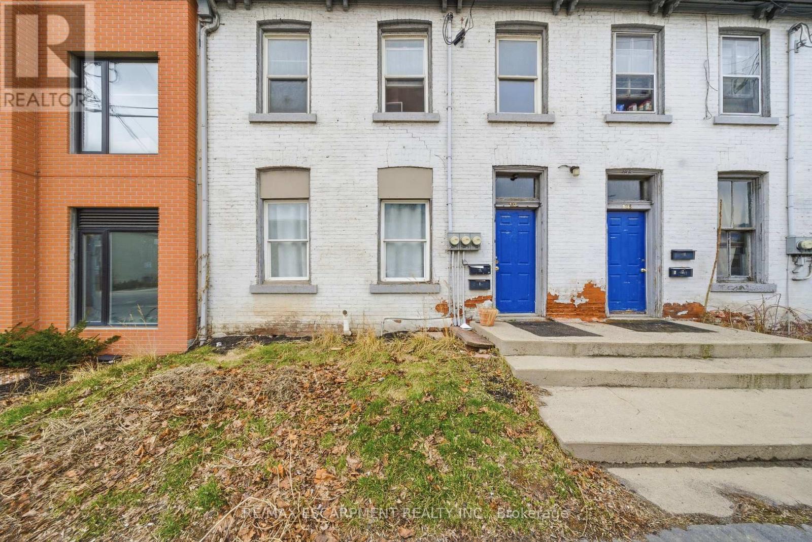 133-135 WELLINGTON STREET - 2
