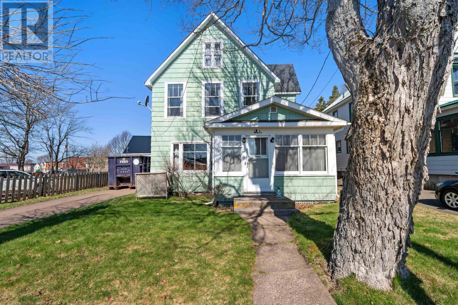 8 Robie Street - 2