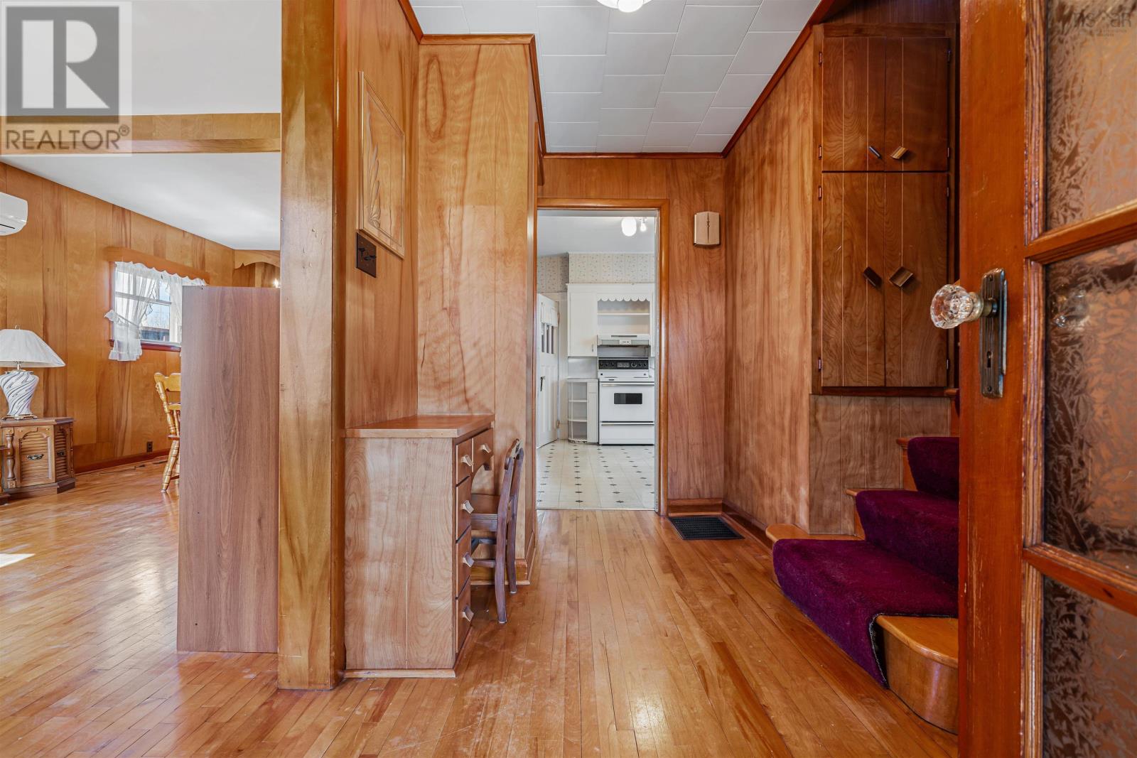 8 Robie Street - 27