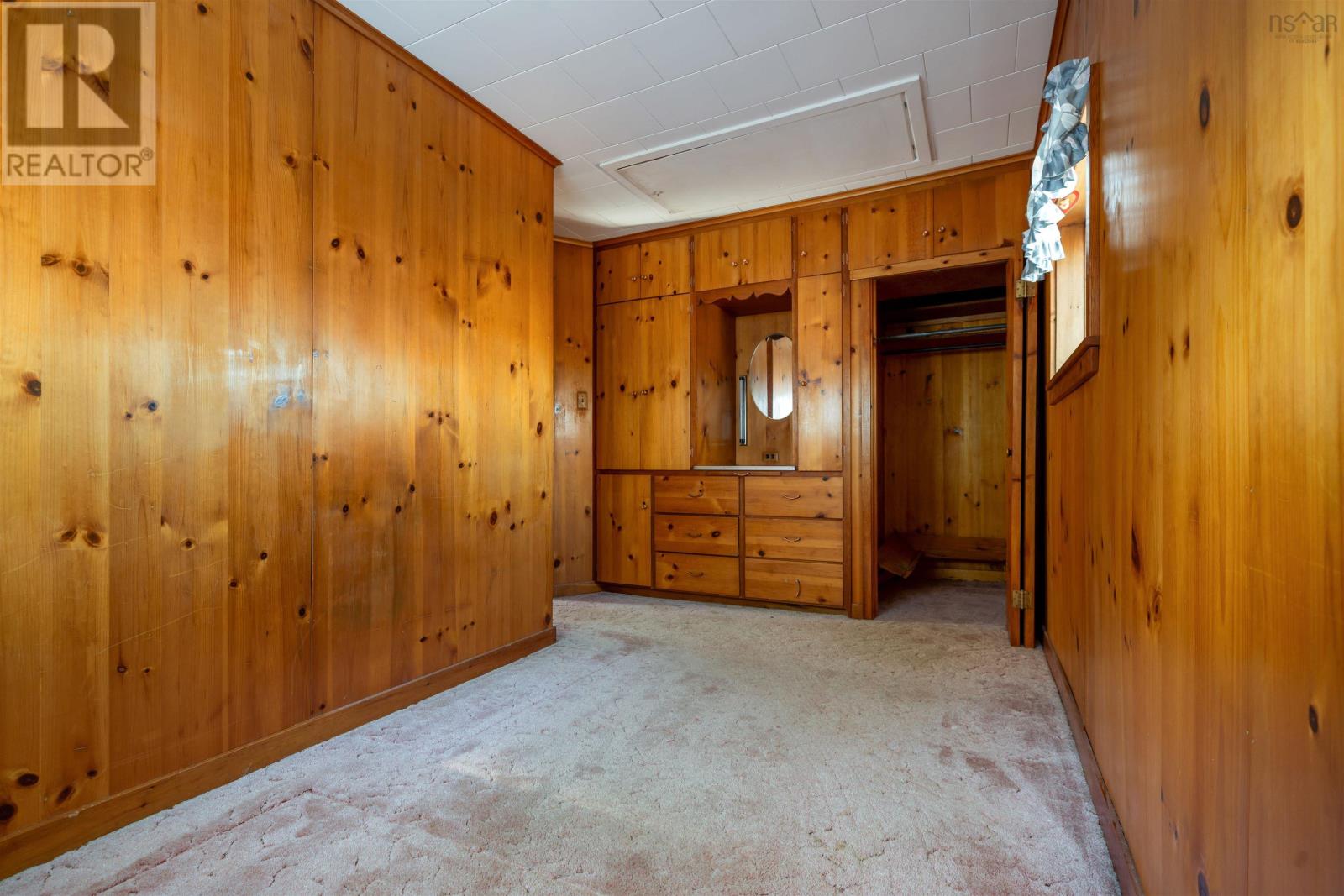 8 Robie Street - 37