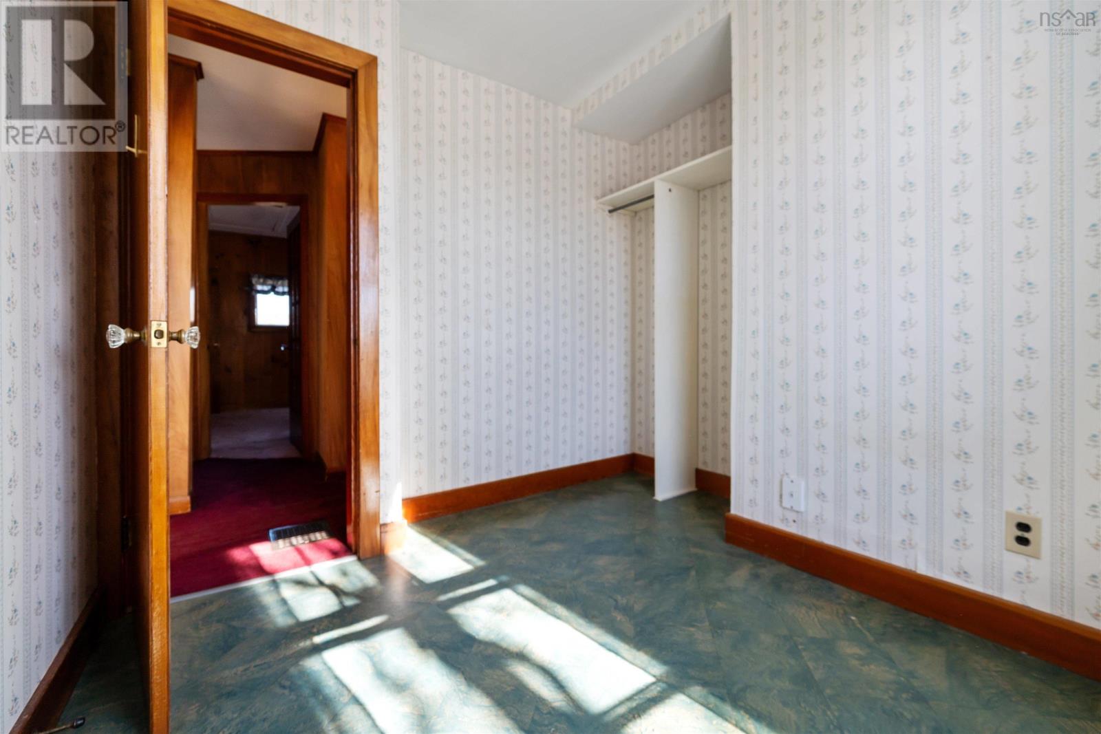 8 Robie Street - 44