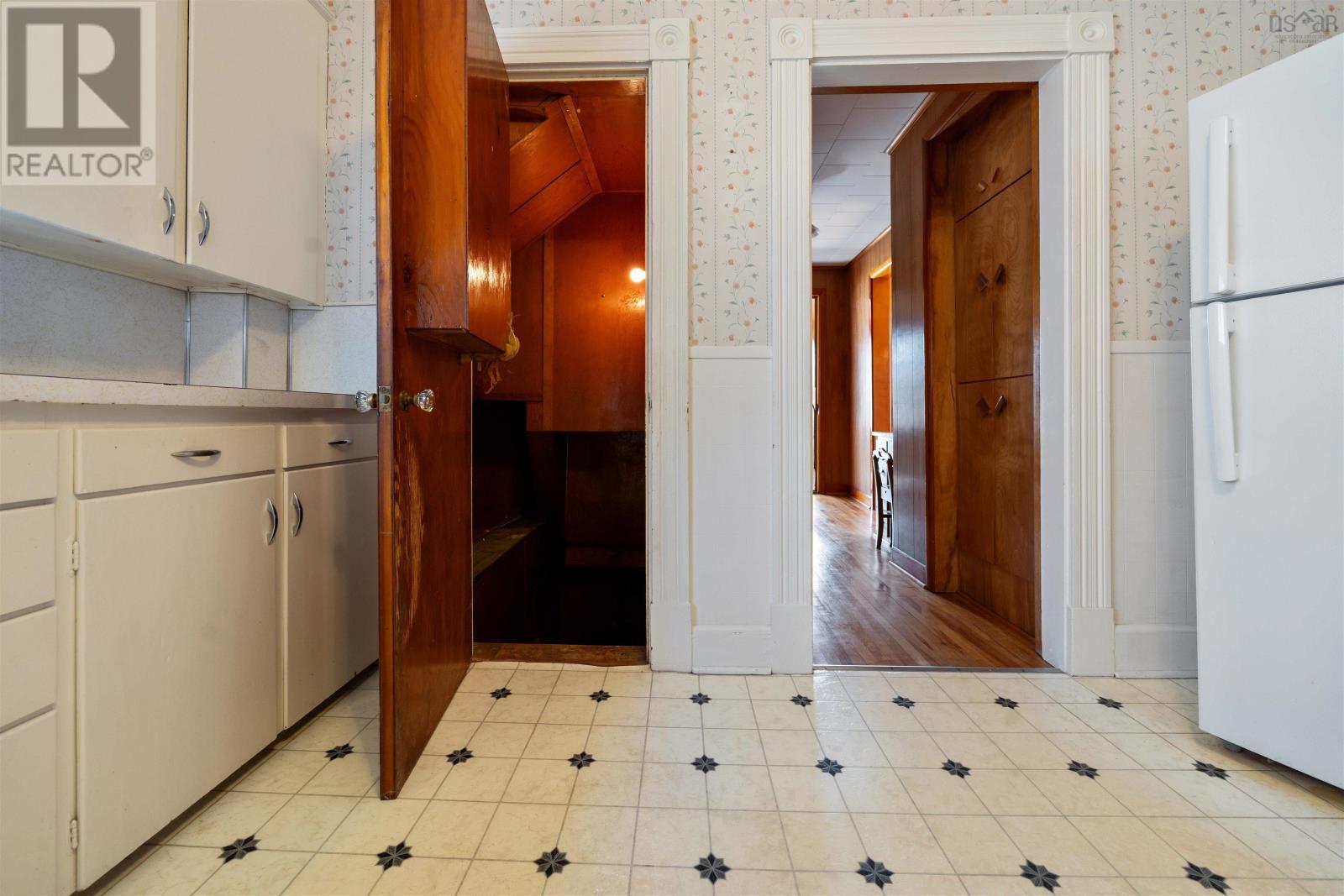 8 Robie Street - 46