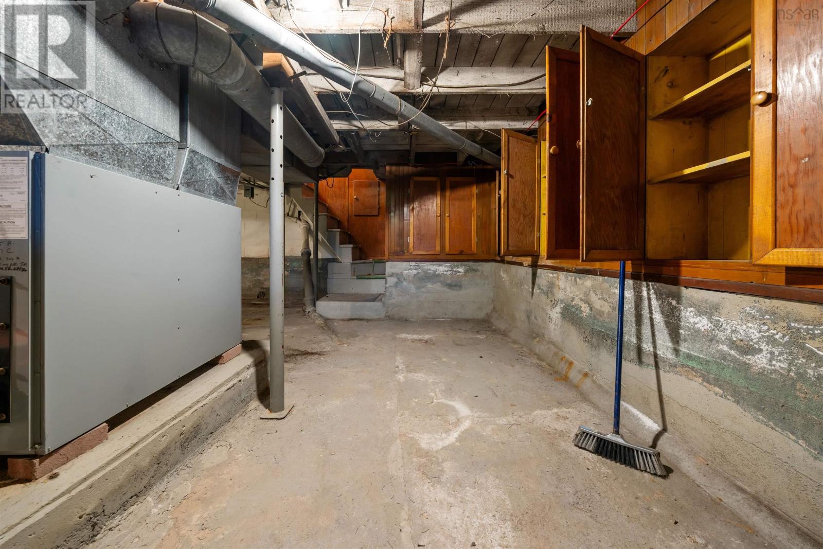 8 Robie Street - 48