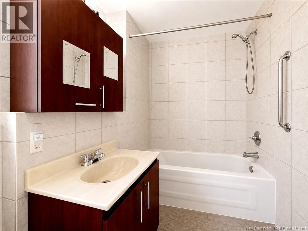 340 Ave Du Tré Carré - Image 30