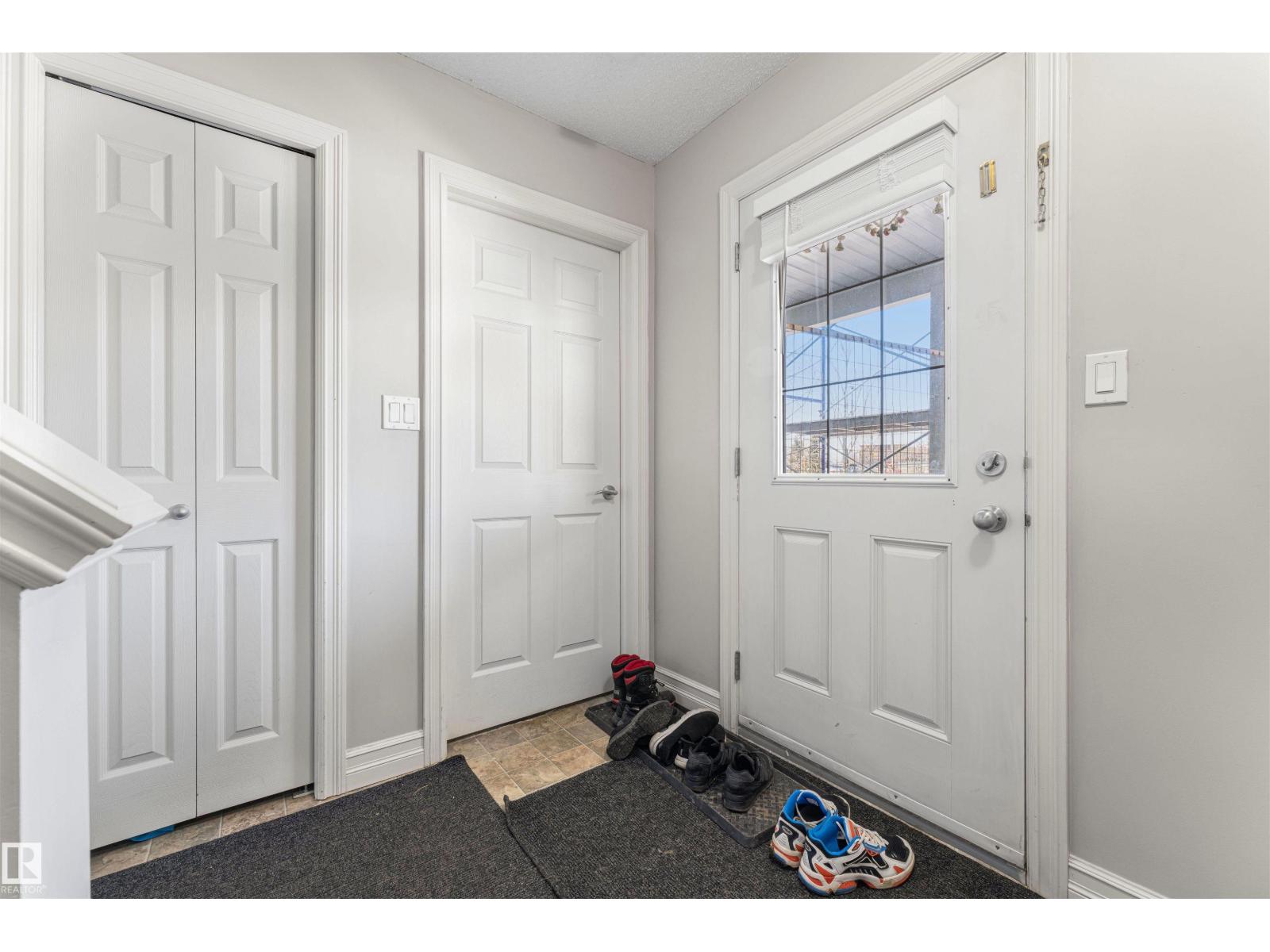 #140 655 TAMARACK RD NW - photo 2