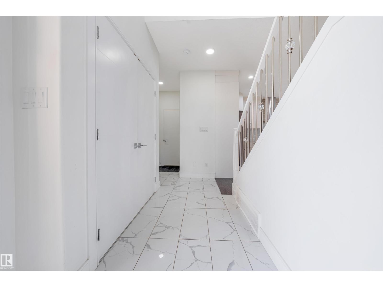2630 16A Ave NW - 10