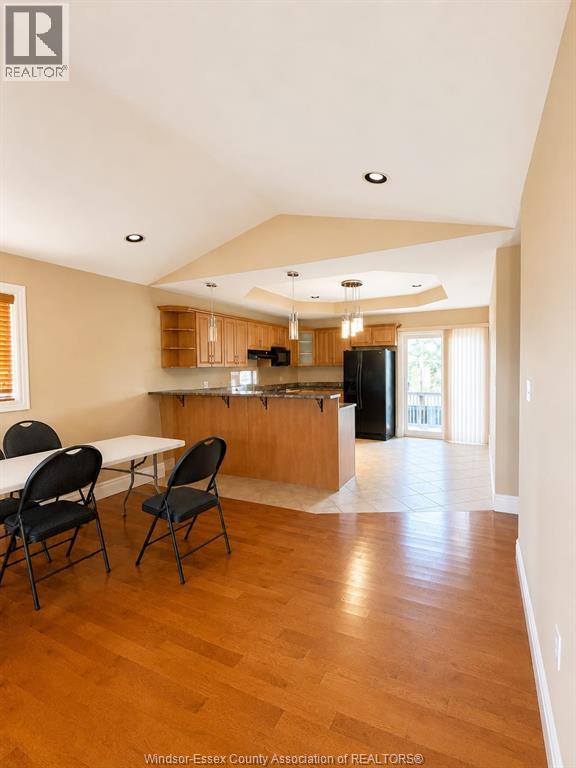 4518 HELSINKI CRESCENT - 9