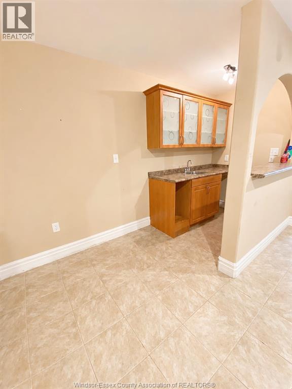 4518 HELSINKI CRESCENT - 11