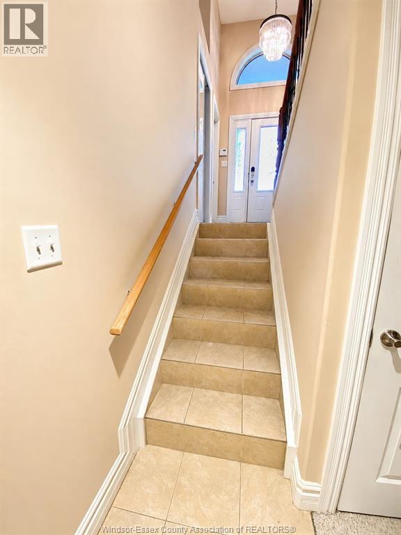 4518 HELSINKI CRESCENT - 14