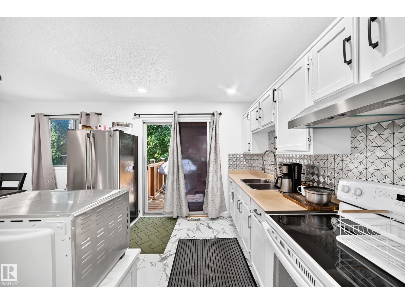 14240 23 ST NW - 9