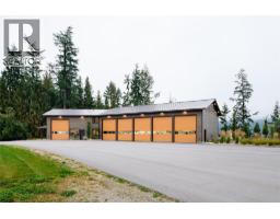 3pc Bathroom - 6525 Worrall Road, Tappen, BC V0E2X1 Photo 10