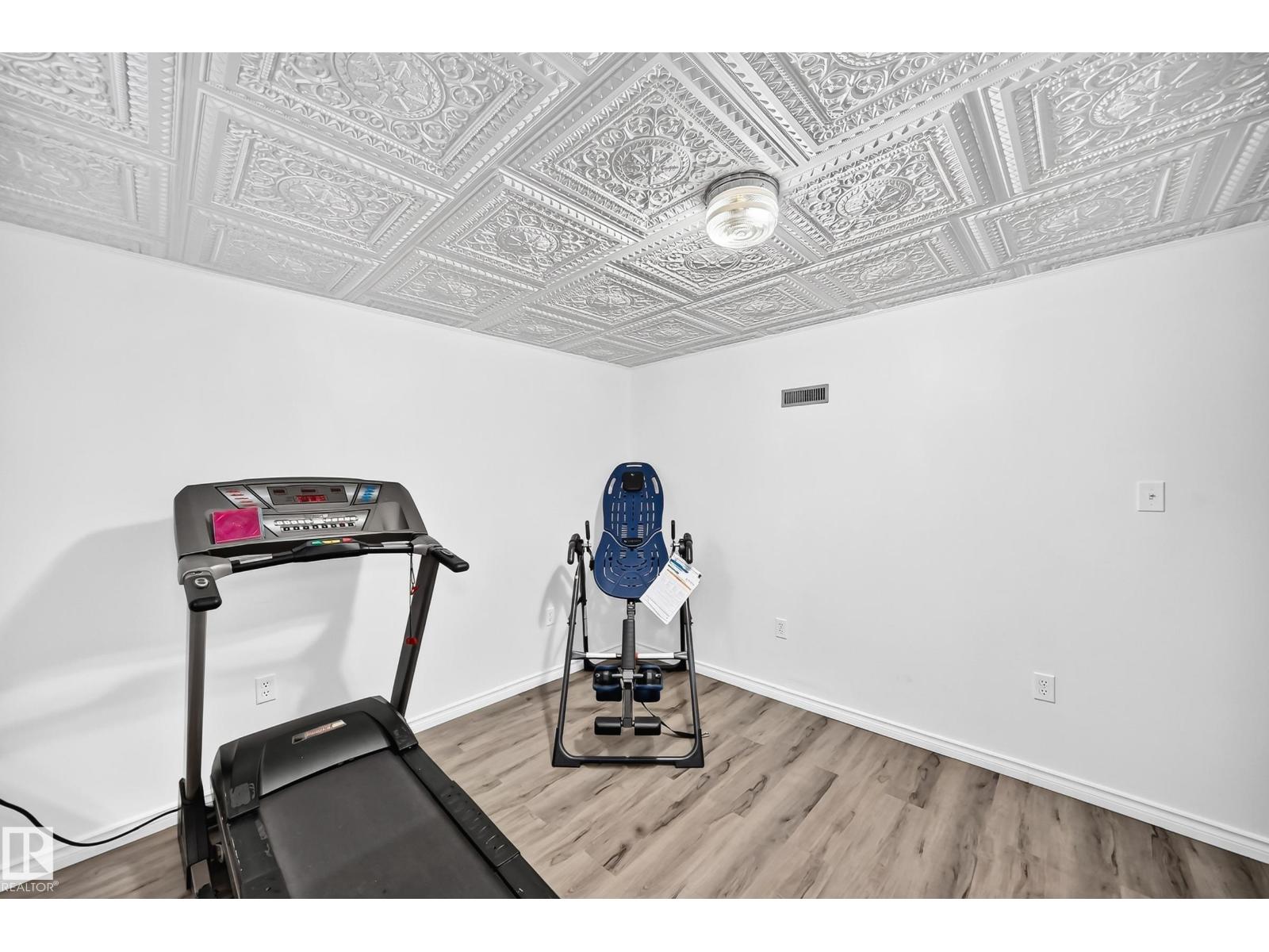 14240 23 ST NW - 29