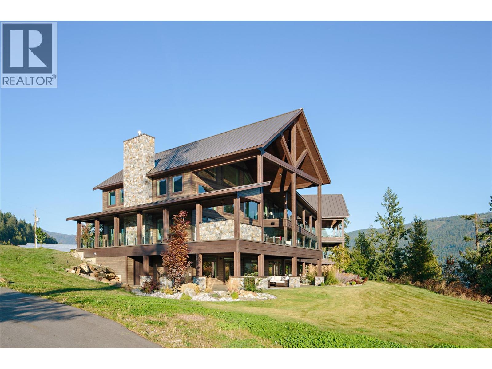  6525 Worrall Road, Tappen