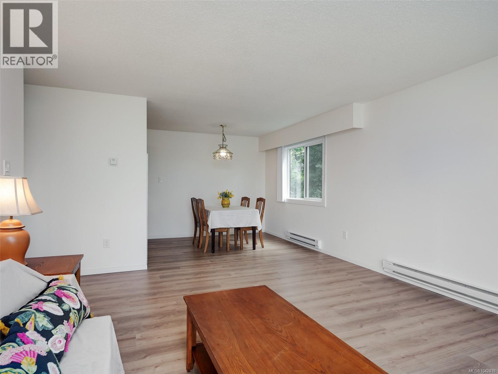 #207 1124 Esquimalt Rd - 5