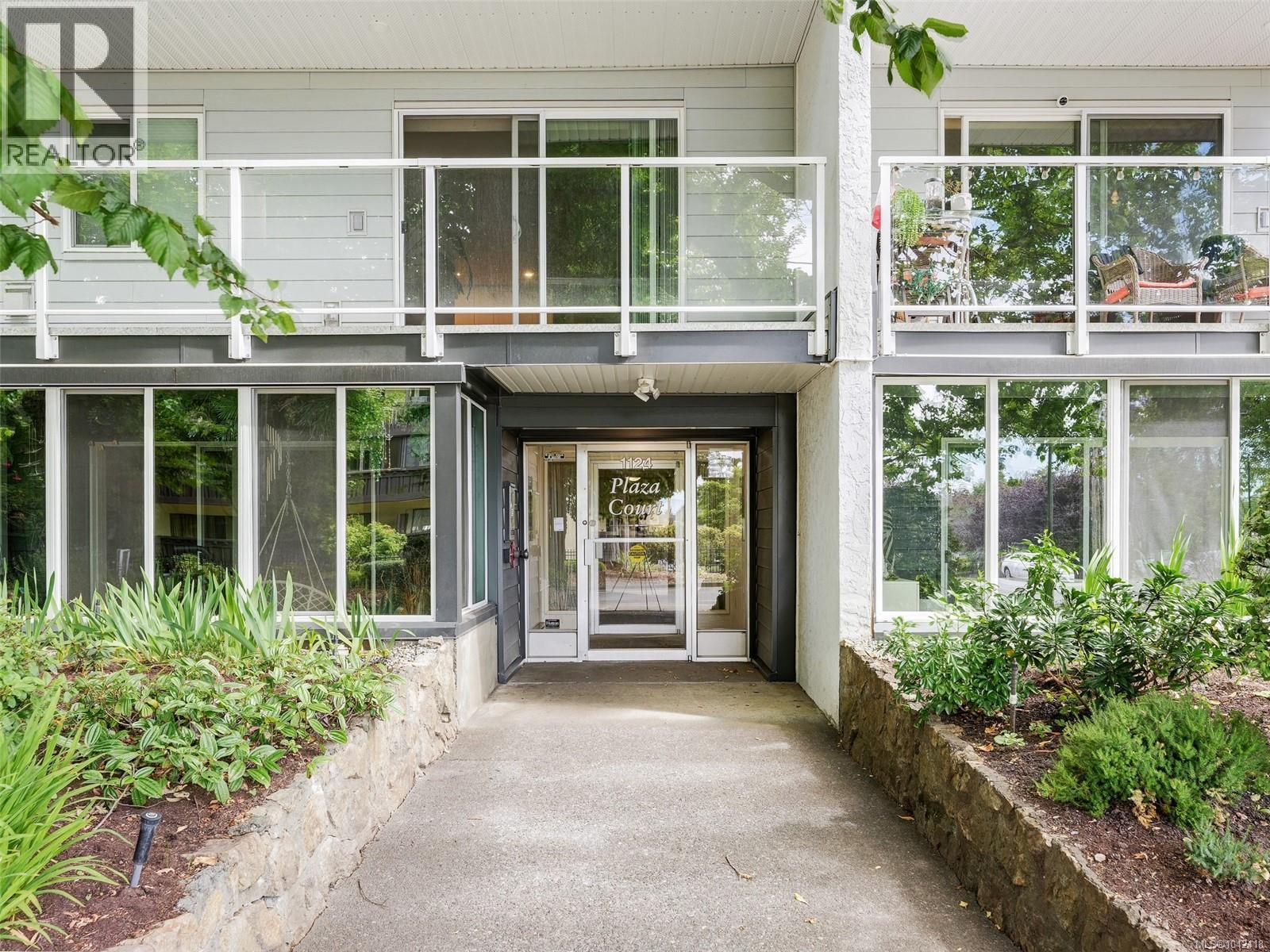 #207 1124 Esquimalt Rd - 23