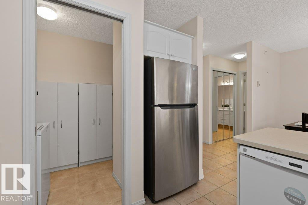 #412 9760 174 ST NW - 6