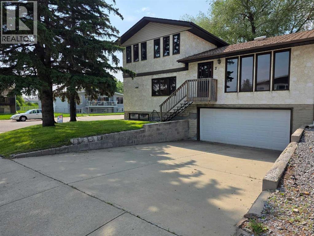 2 Nichols Crescent - 1