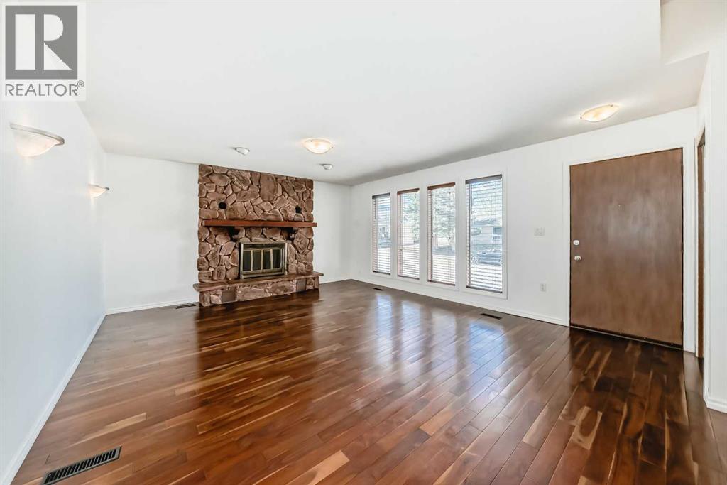 2 Nichols Crescent - 11
