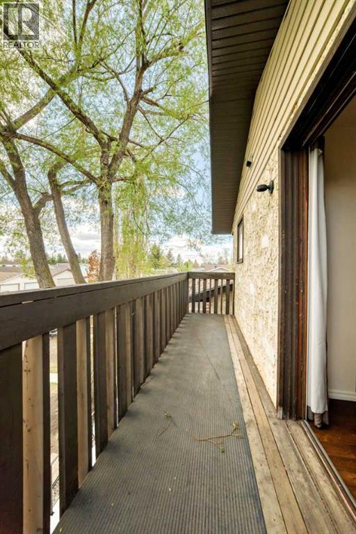 2 Nichols Crescent - 25