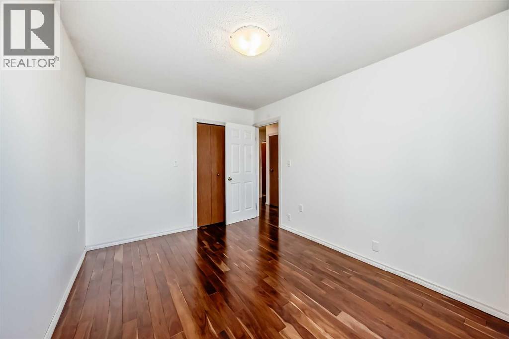 2 Nichols Crescent - 31