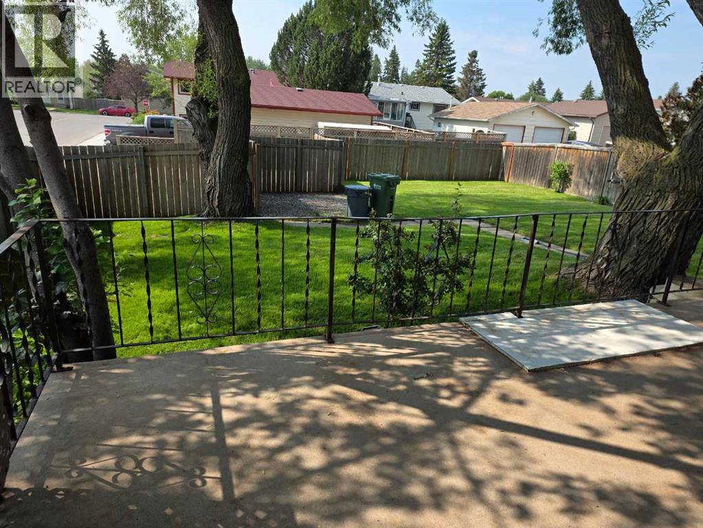 2 Nichols Crescent - 41