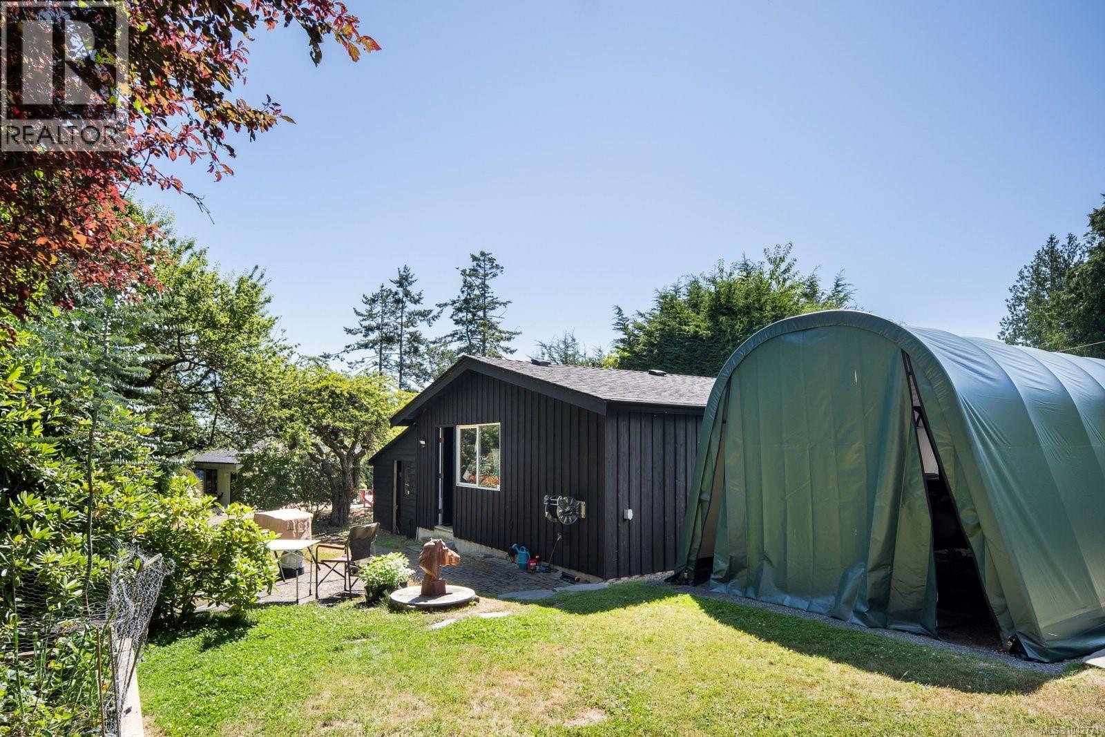 8543 Lochside Dr - 46