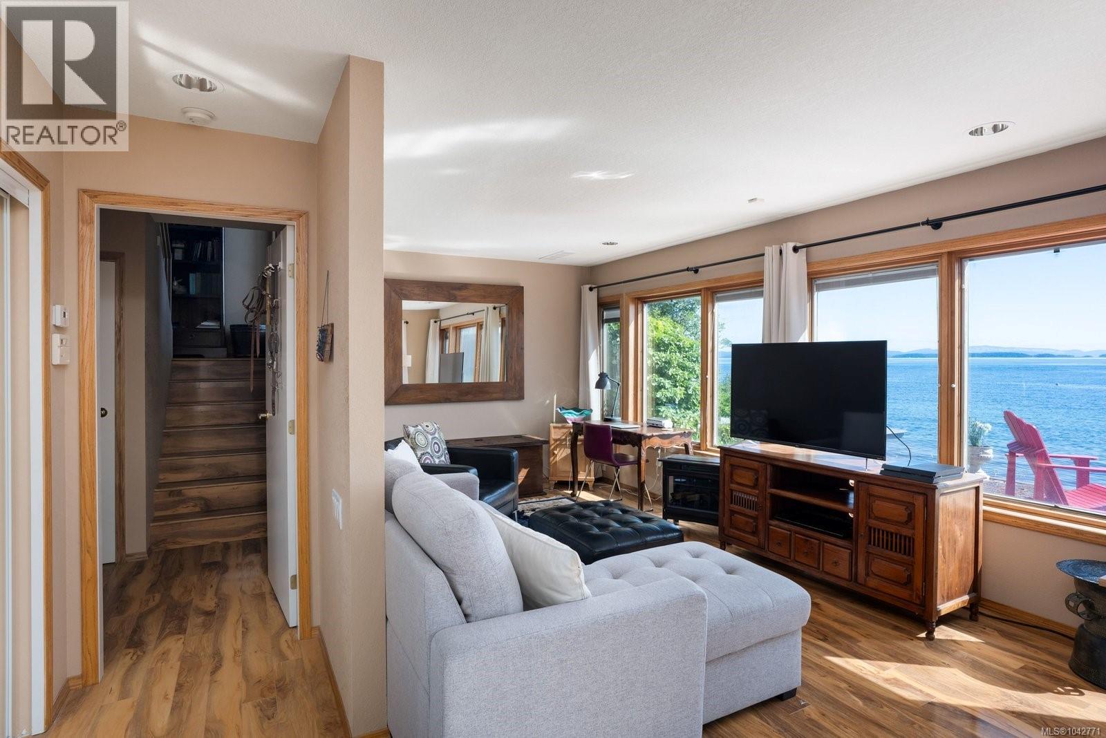 8543 Lochside Dr - 21