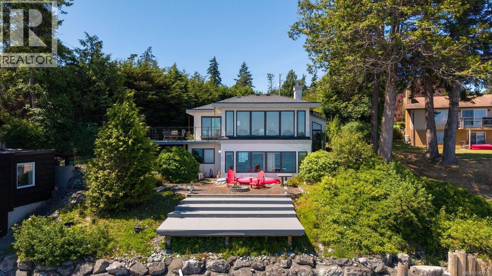 8543 Lochside Dr - 2