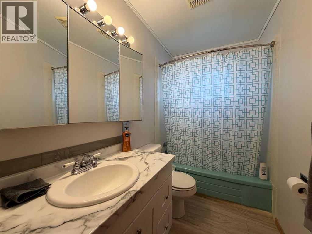 22 Athabasca Drive - 13