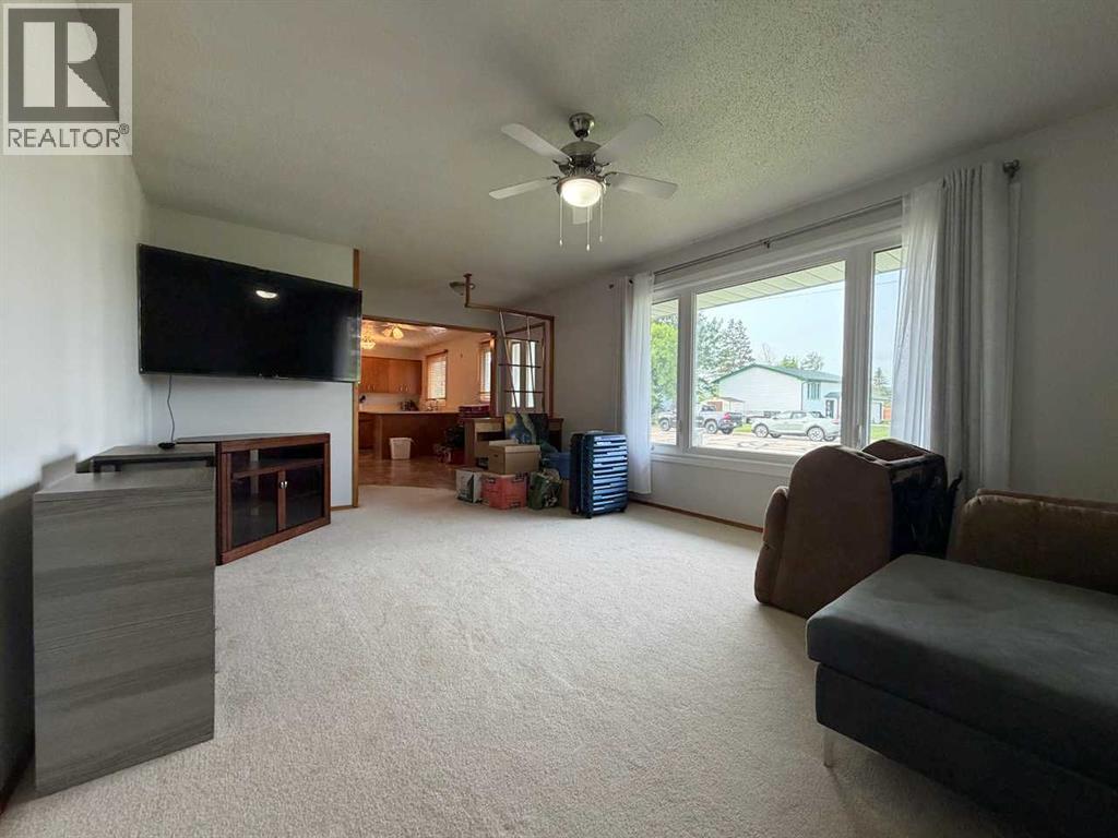 22 Athabasca Drive - 6