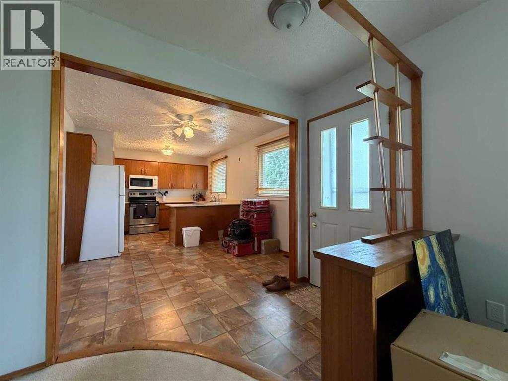 22 Athabasca Drive - 7