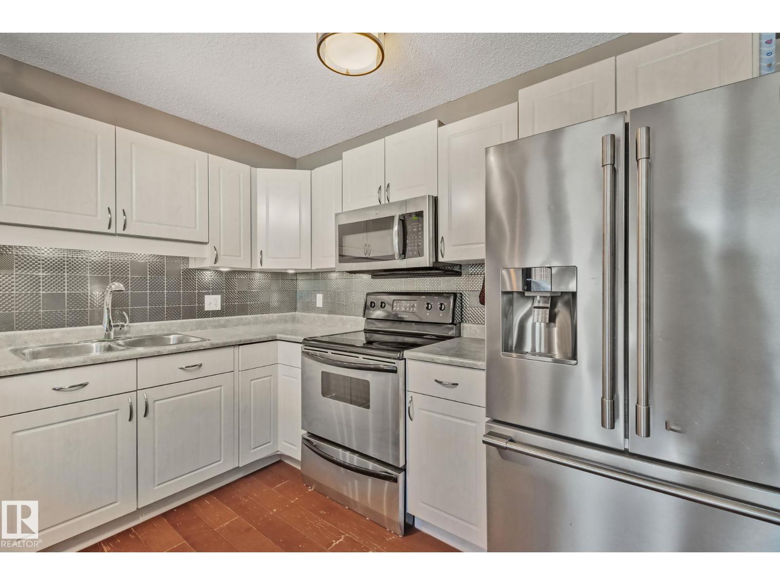 12248 16 AV SW - photo 2