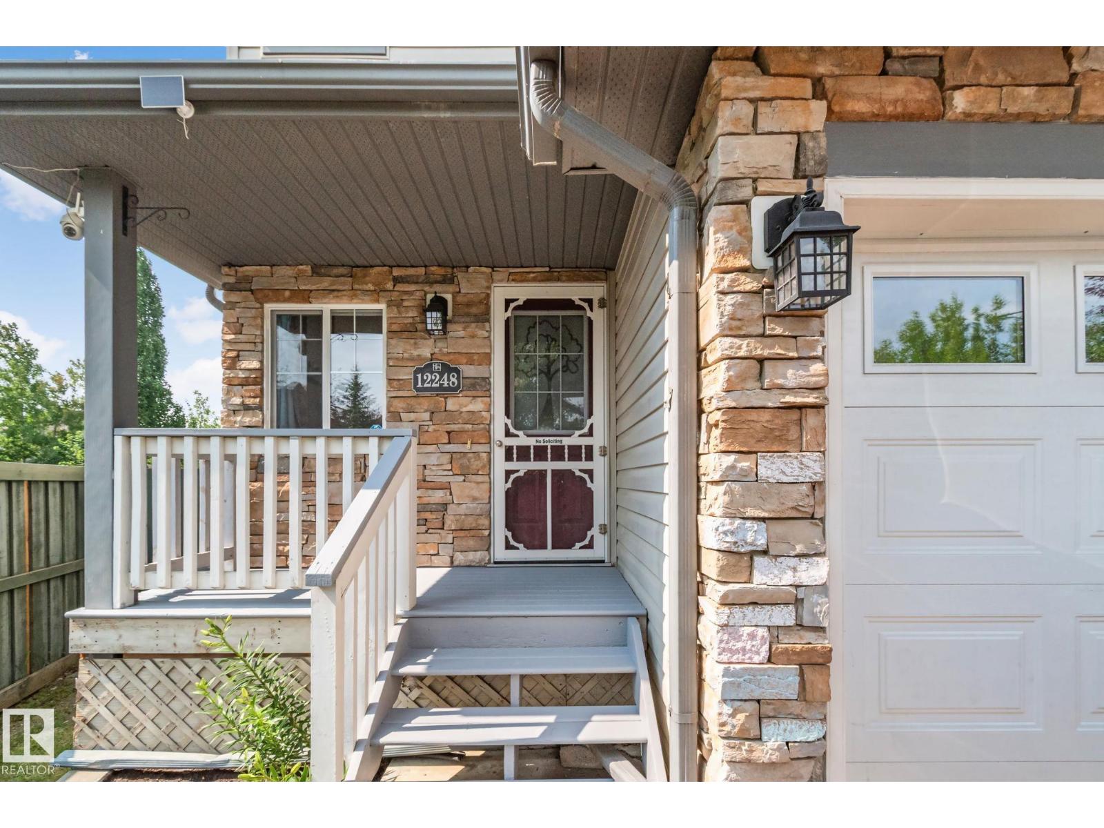 12248 16 AV SW - 36
