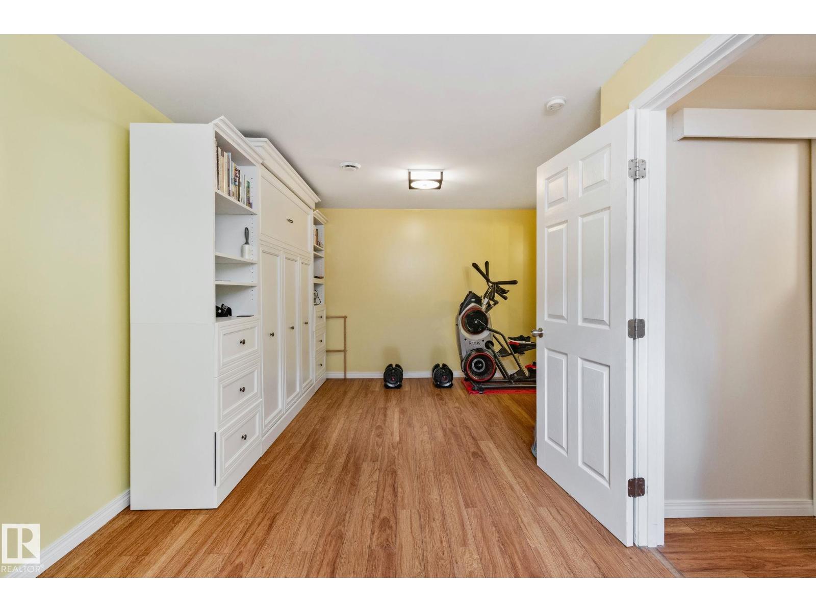 12248 16 AV SW - 24