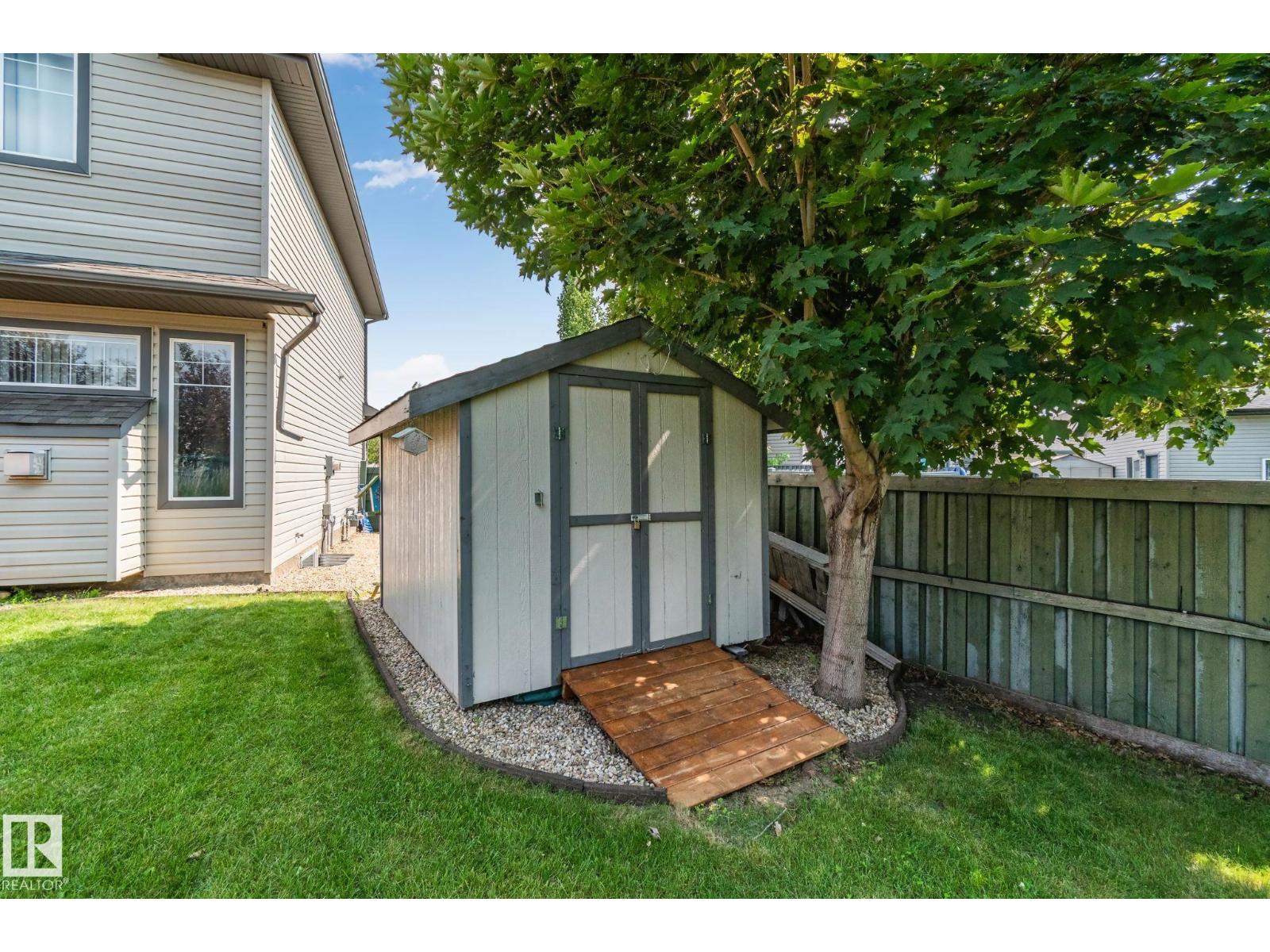 12248 16 AV SW - 32