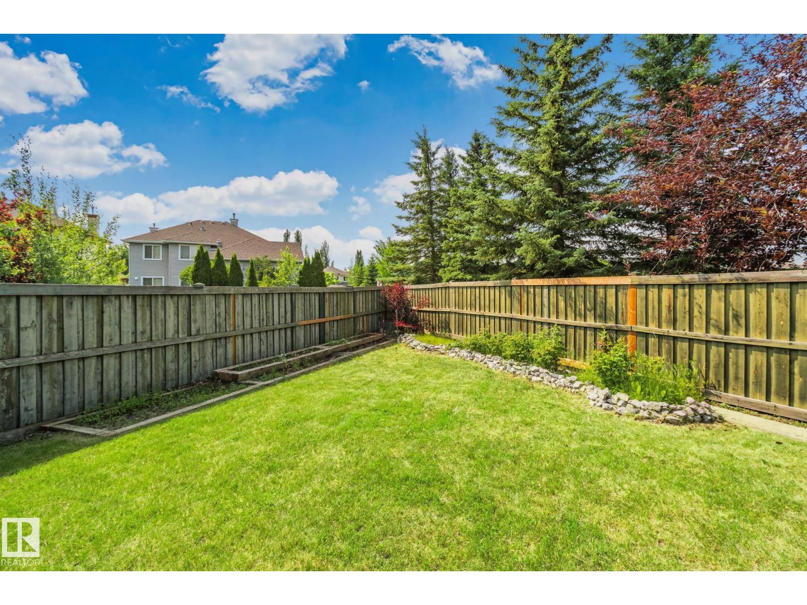12248 16 AV SW - 33