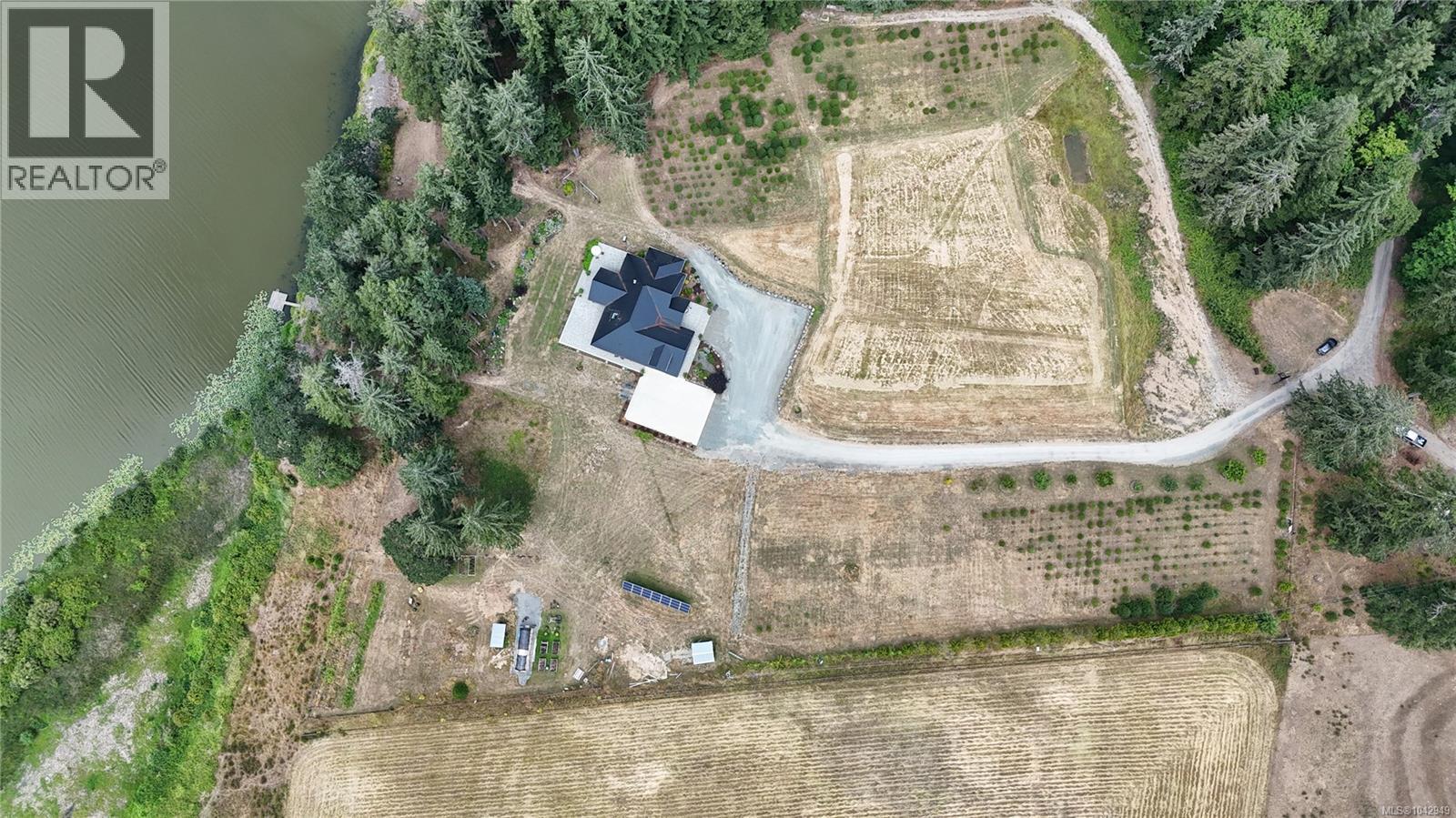 6458 Diana Dr - 44
