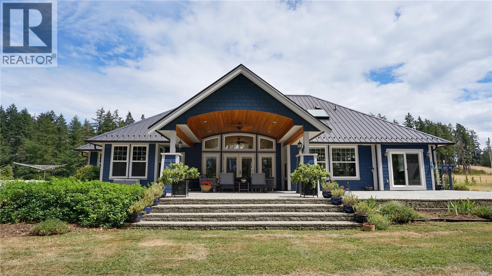 6458 Diana Dr - 5
