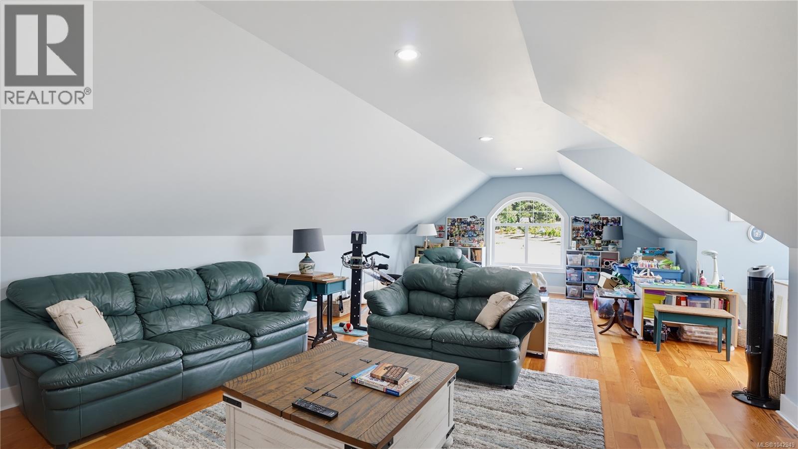 6458 Diana Dr - 26